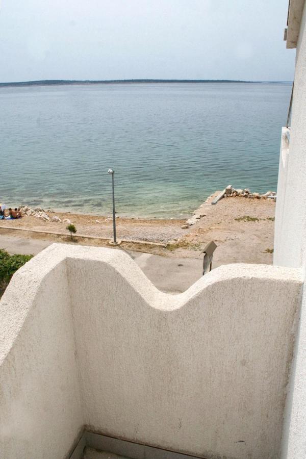Apartments By The Sea Mandre, Pag - 4093 Kolan Exteriör bild