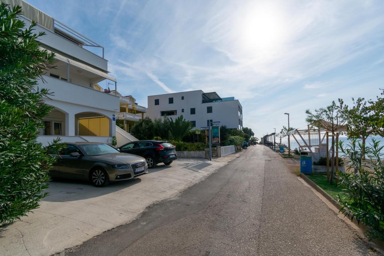 Apartments By The Sea Mandre, Pag - 4093 Kolan Exteriör bild