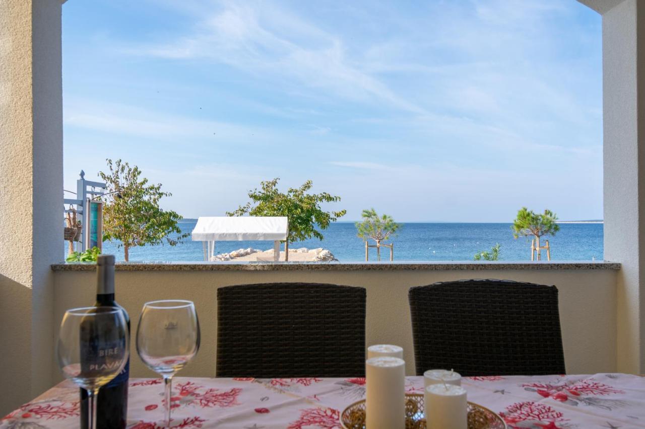 Apartments By The Sea Mandre, Pag - 4093 Kolan Exteriör bild
