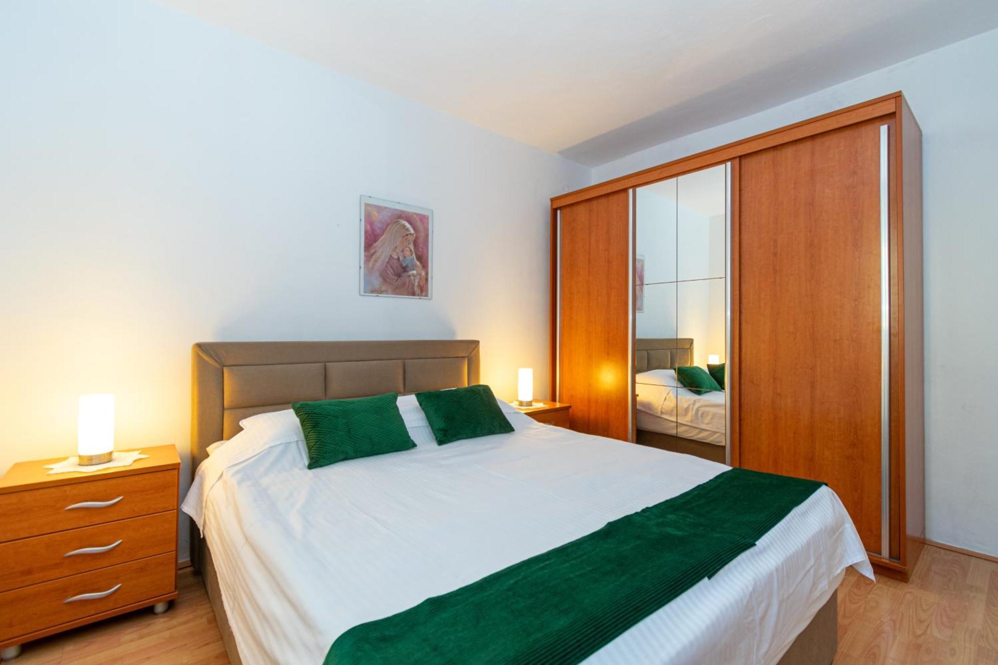 Apartments By The Sea Mandre, Pag - 4093 Kolan Rum bild